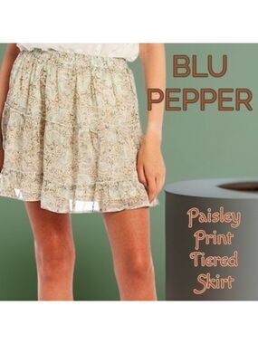 BLU Pepper Juniors Paisley Print Elastic Waist Tiered Skirt